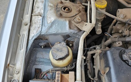 Nissan Wingroad III, 2001 год, 280 000 рублей, 8 фотография