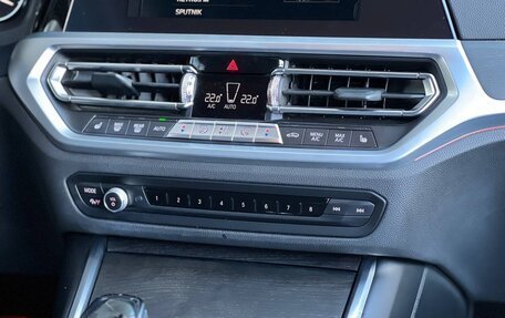 BMW 3 серия, 2019 год, 3 950 000 рублей, 7 фотография