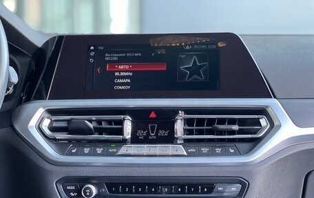 BMW 3 серия, 2019 год, 3 950 000 рублей, 13 фотография