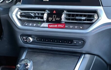 BMW 3 серия, 2019 год, 3 950 000 рублей, 10 фотография