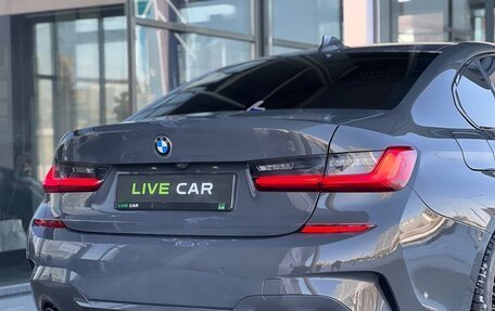 BMW 3 серия, 2019 год, 3 950 000 рублей, 18 фотография