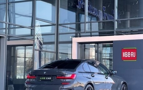 BMW 3 серия, 2019 год, 3 950 000 рублей, 17 фотография