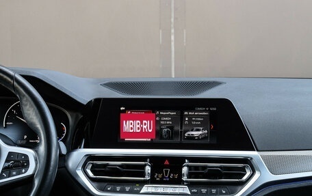 BMW 3 серия, 2019 год, 4 330 000 рублей, 11 фотография