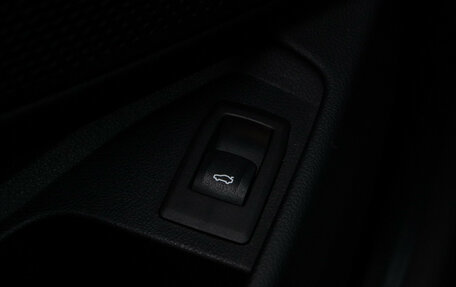 BMW 3 серия, 2019 год, 4 330 000 рублей, 27 фотография