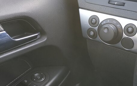 Opel Astra H, 2008 год, 650 000 рублей, 12 фотография