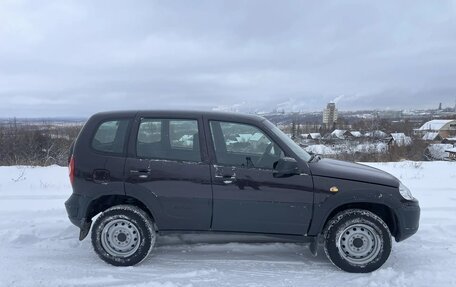 Chevrolet Niva I рестайлинг, 2018 год, 729 000 рублей, 5 фотография