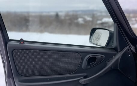 Chevrolet Niva I рестайлинг, 2018 год, 729 000 рублей, 10 фотография