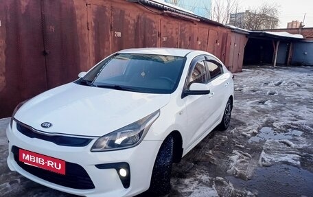 KIA Rio IV, 2018 год, 1 300 000 рублей, 2 фотография