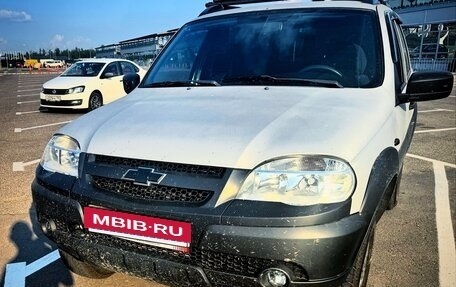 Chevrolet Niva I рестайлинг, 2005 год, 500 000 рублей, 2 фотография
