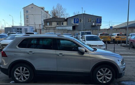 Volkswagen Tiguan II, 2017 год, 2 600 000 рублей, 3 фотография