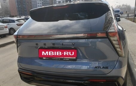 Geely Atlas, 2024 год, 2 900 000 рублей, 4 фотография