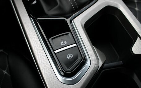 Geely Emgrand, 2023 год, 1 589 000 рублей, 15 фотография