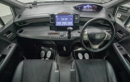 Honda Freed I, 2012 год, 1 068 000 рублей, 9 фотография