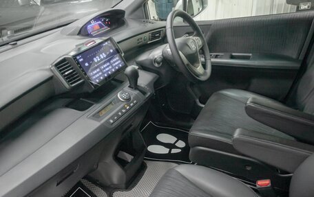 Honda Freed I, 2012 год, 1 068 000 рублей, 18 фотография