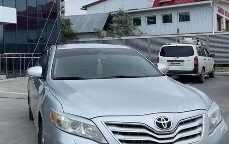 Toyota Camry, 2010 год, 1 300 000 рублей, 10 фотография