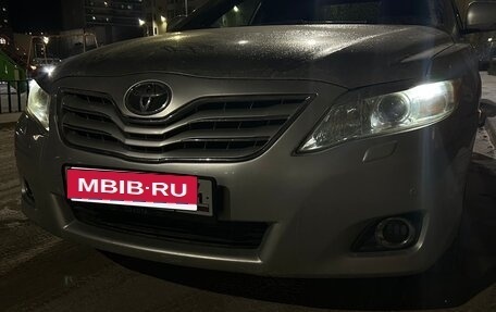 Toyota Camry, 2010 год, 1 300 000 рублей, 5 фотография