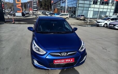 Hyundai Solaris II рестайлинг, 2013 год, 599 000 рублей, 1 фотография