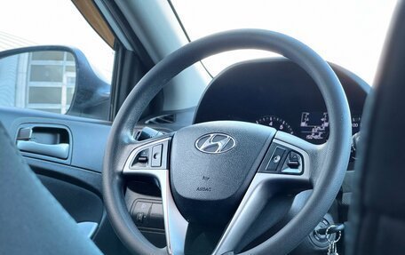 Hyundai Solaris II рестайлинг, 2015 год, 915 000 рублей, 10 фотография