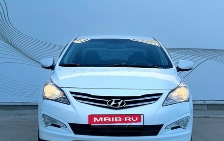 Hyundai Solaris II рестайлинг, 2015 год, 915 000 рублей, 3 фотография