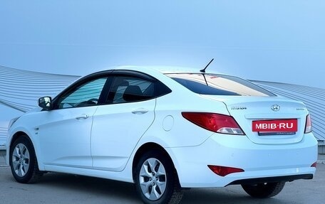 Hyundai Solaris II рестайлинг, 2015 год, 915 000 рублей, 5 фотография