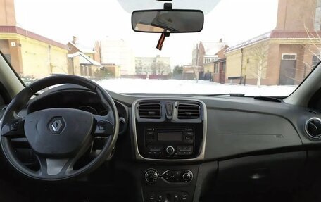 Renault Sandero II рестайлинг, 2016 год, 875 000 рублей, 10 фотография