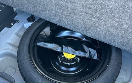 Toyota Yaris, 2021 год, 1 400 000 рублей, 5 фотография