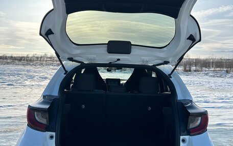 Toyota Yaris, 2021 год, 1 400 000 рублей, 7 фотография