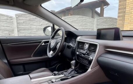 Lexus RX IV рестайлинг, 2016 год, 3 900 000 рублей, 5 фотография