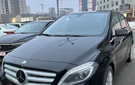 Mercedes-Benz B-Класс, 2013 год, 900 000 рублей, 2 фотография