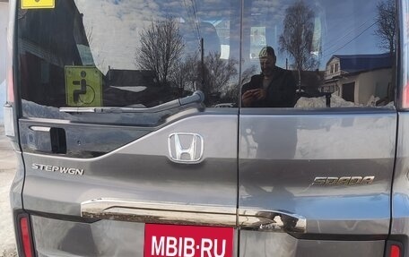 Honda Stepwgn IV, 2021 год, 2 800 000 рублей, 2 фотография