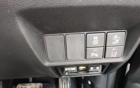 Honda Stepwgn IV, 2021 год, 2 800 000 рублей, 11 фотография