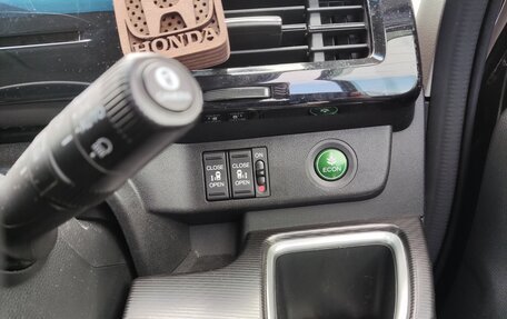 Honda Stepwgn IV, 2021 год, 2 800 000 рублей, 10 фотография