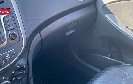 Hyundai Solaris II рестайлинг, 2016 год, 900 000 рублей, 4 фотография