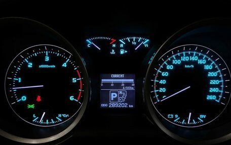 Toyota Land Cruiser 200, 2008 год, 2 697 000 рублей, 23 фотография