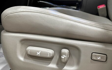 Toyota Land Cruiser 200, 2008 год, 2 697 000 рублей, 34 фотография