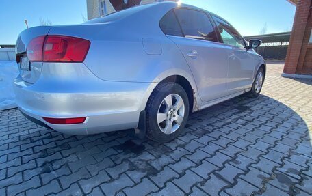 Volkswagen Jetta VI, 2013 год, 800 000 рублей, 1 фотография