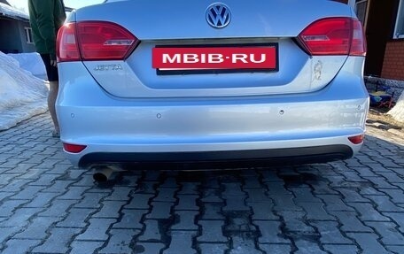 Volkswagen Jetta VI, 2013 год, 800 000 рублей, 5 фотография
