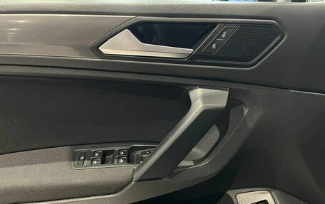 Volkswagen Tiguan II, 2019 год, 2 650 000 рублей, 18 фотография