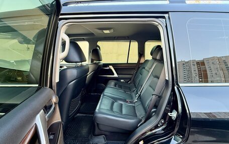 Toyota Land Cruiser 200, 2015 год, 5 000 000 рублей, 13 фотография