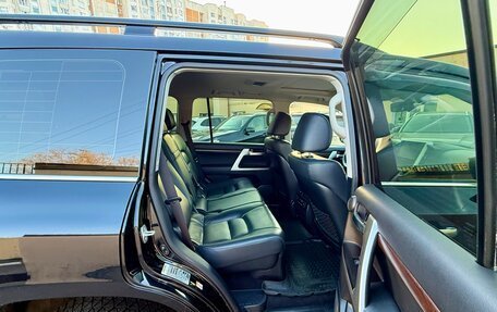 Toyota Land Cruiser 200, 2015 год, 5 000 000 рублей, 15 фотография