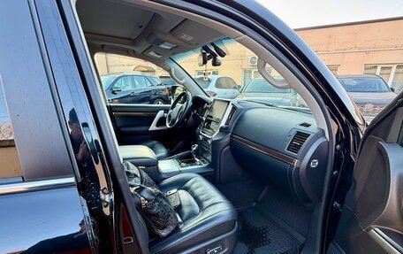 Toyota Land Cruiser 200, 2015 год, 5 000 000 рублей, 17 фотография