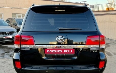 Toyota Land Cruiser 200, 2015 год, 5 000 000 рублей, 8 фотография