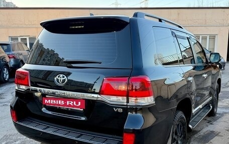 Toyota Land Cruiser 200, 2015 год, 5 000 000 рублей, 9 фотография