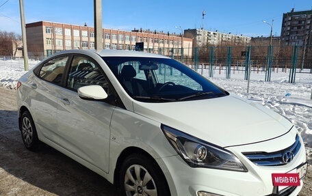 Hyundai Solaris II рестайлинг, 2015 год, 1 150 000 рублей, 8 фотография