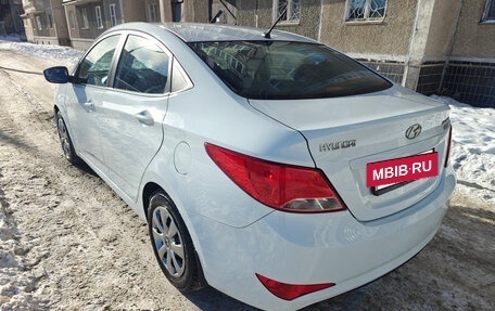 Hyundai Solaris II рестайлинг, 2015 год, 1 150 000 рублей, 15 фотография