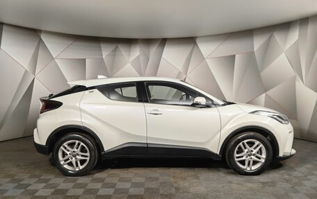 Toyota C-HR I рестайлинг, 2019 год, 2 450 000 рублей, 6 фотография