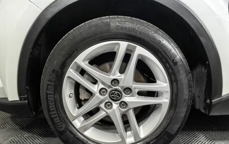 Toyota C-HR I рестайлинг, 2019 год, 2 450 000 рублей, 9 фотография