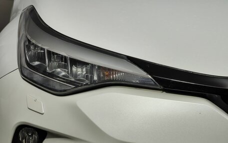 Toyota C-HR I рестайлинг, 2019 год, 2 450 000 рублей, 10 фотография