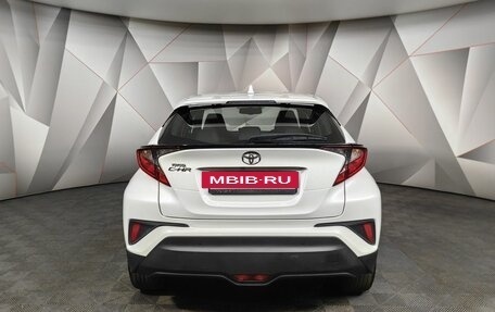 Toyota C-HR I рестайлинг, 2019 год, 2 450 000 рублей, 8 фотография