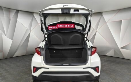 Toyota C-HR I рестайлинг, 2019 год, 2 450 000 рублей, 12 фотография